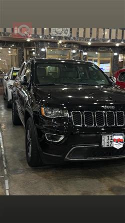 جیپ گراند شیرۆکی